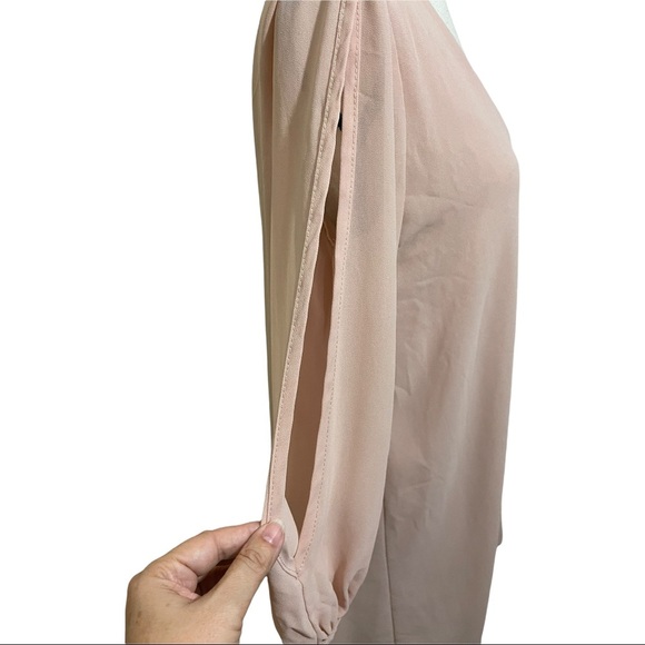 Lulus shifting dears dress light blush pink. Open shoulder Size medium - Picture 4 of 11